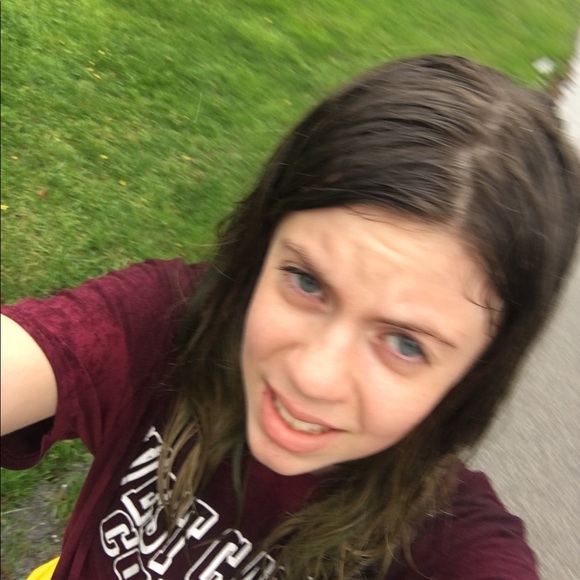 Meet your Posher, Delaney - Picture 1 of 1